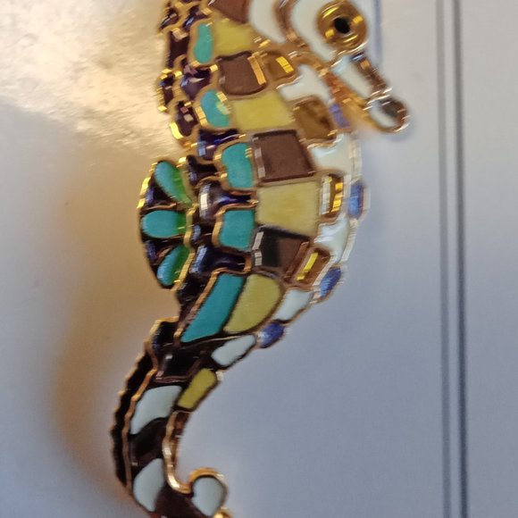 Lunch at the Ritz - Seahorse Dangles - Picture 6 of 15